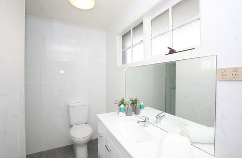 The Gallery Hours - Kawana Tourism 5