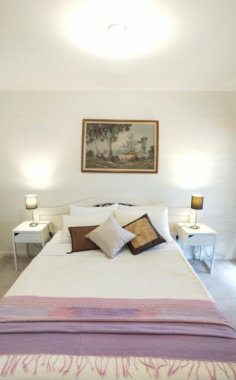 The Gallery Hours - Kawana Tourism 1