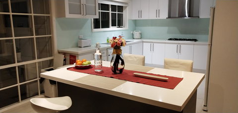 The Gallery Hours - Kawana Tourism 13