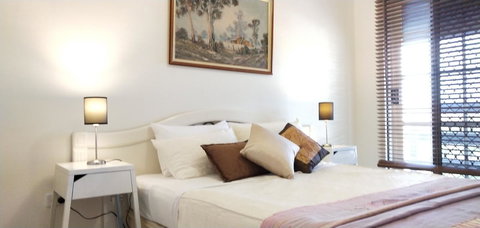 The Gallery Hours - Kawana Tourism 2