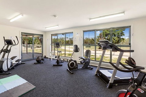Lakeside Country Club - Kawana Tourism 10