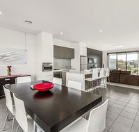 Twenty Five Coast - Kawana Tourism