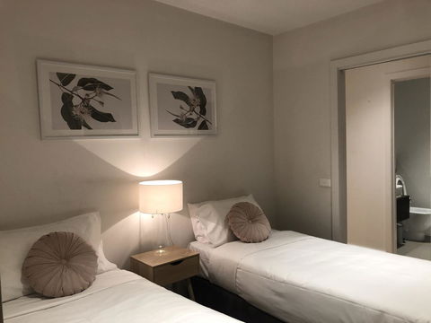 Clara Q Apartments - Kawana Tourism 0