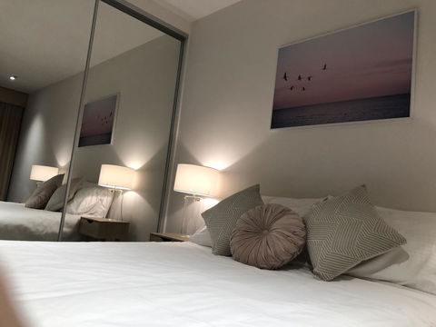 Clara Q Apartments - Kawana Tourism 2
