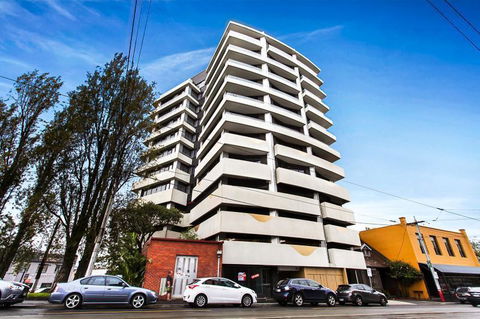 Clara Q Apartments - Kawana Tourism 5
