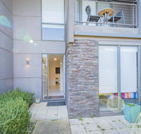 Stylish 3 Bedroom Condo - Kawana Tourism