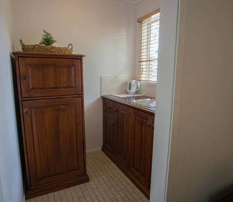 Debbie\'s Place - Kawana Tourism 23