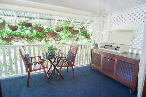 Debbie\'s Place - Kawana Tourism 33