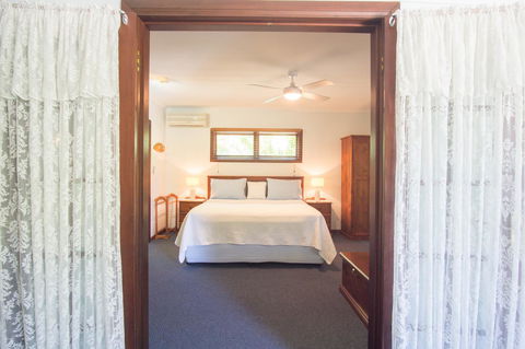 Debbie\'s Place - Kawana Tourism 40