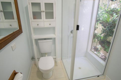 Debbie\'s Place - Kawana Tourism 43