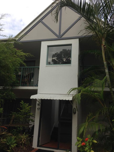 Chez Noosa Resort Motel - Kawana Tourism 16
