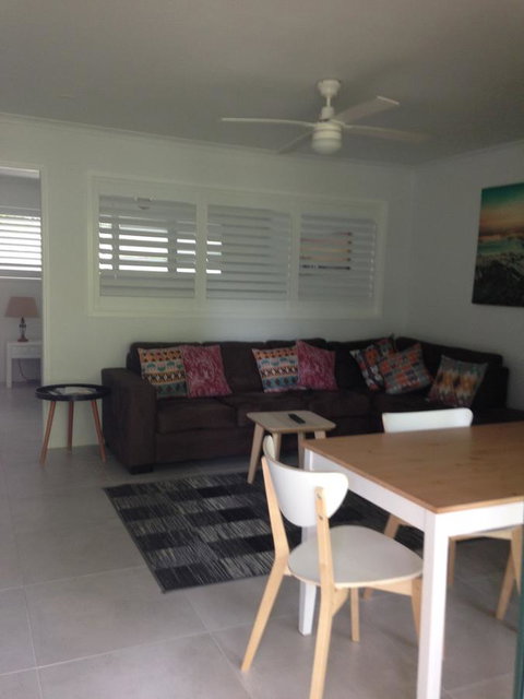 Chez Noosa Resort Motel - Kawana Tourism 19