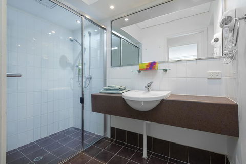 Coloured Sands - Rainbow Beach Resort - 5 Mins To Beach - Kawana Tourism 9