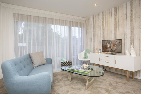 10 Hastings Street Motel - Kawana Tourism 10