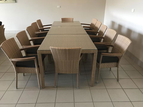 Rainbow Ocean Palms Resort - Kawana Tourism 26