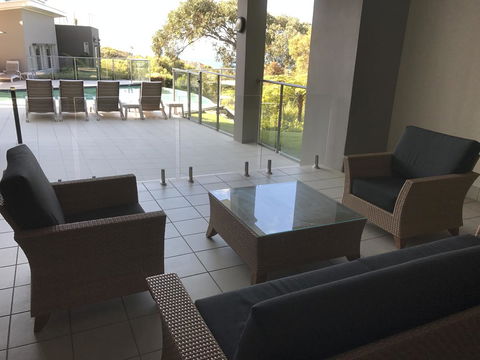 Rainbow Ocean Palms Resort - Kawana Tourism 25