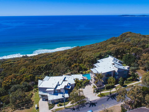 Rainbow Ocean Palms Resort - Kawana Tourism 3