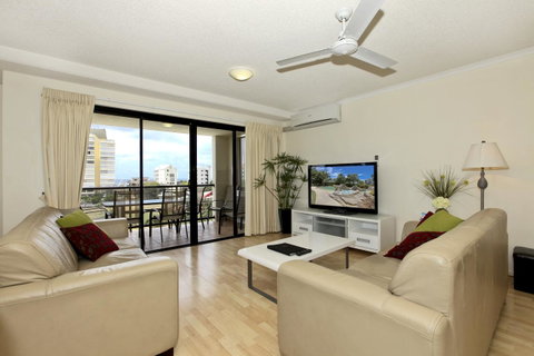 The Mirage Resort Alexandra Headland - Kawana Tourism 22