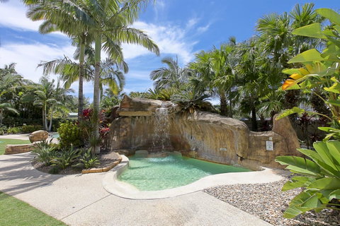 The Mirage Resort Alexandra Headland - Kawana Tourism 4