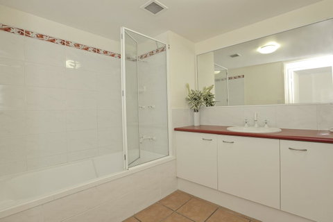 The Mirage Resort Alexandra Headland - Kawana Tourism 24