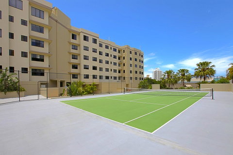 The Mirage Resort Alexandra Headland - Kawana Tourism 2