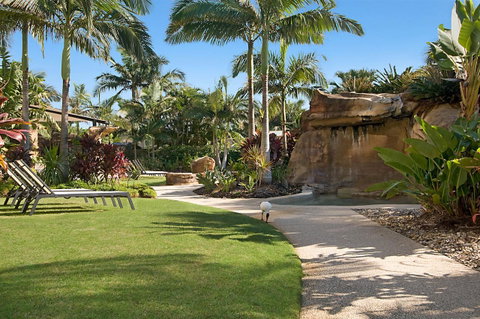 The Mirage Resort Alexandra Headland - Kawana Tourism 3