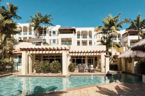 Sea Change Beachfront Apartments - Kawana Tourism 11