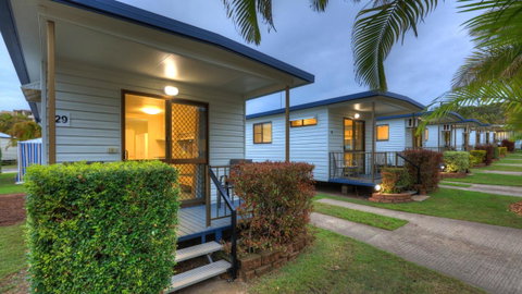 Alex Beach Cabins And Tourist Park - Kawana Tourism 34