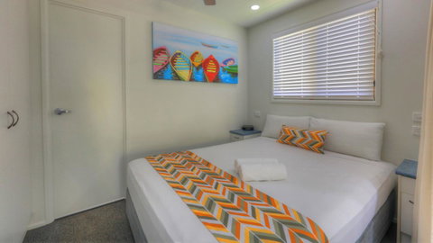 Alex Beach Cabins And Tourist Park - Kawana Tourism 27