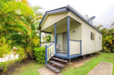 Alex Beach Cabins And Tourist Park - Kawana Tourism 30