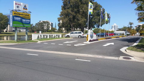 Alex Beach Cabins And Tourist Park - Kawana Tourism 19