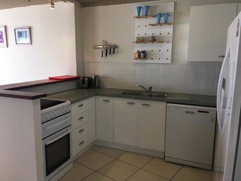 Northpoint Holiday Apartments - Kawana Tourism 3