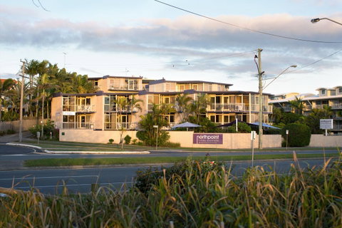 Northpoint Holiday Apartments - Kawana Tourism 2