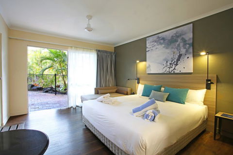 Mantra Club Croc - Kawana Tourism 19