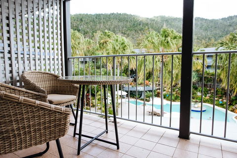 Mantra Club Croc - Kawana Tourism 10