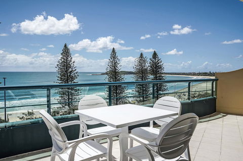 Landmark Resort - Kawana Tourism 14