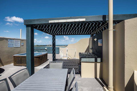 Landmark Resort - Kawana Tourism 36