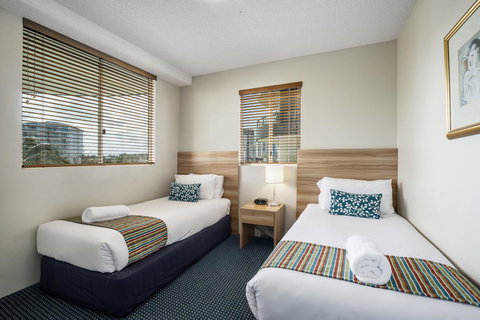 Landmark Resort - Kawana Tourism 4