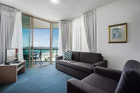 Landmark Resort - Kawana Tourism 44