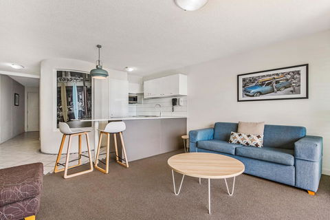 Mantra Mooloolaba Beach - Kawana Tourism 5