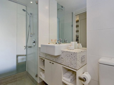 Beach Club Port Douglas Luxury Apartments - Kawana Tourism 8