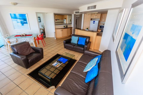 Grand Palais Boolarong Beachside Apartments - Kawana Tourism 24
