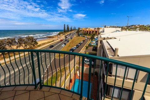 Grand Palais Boolarong Beachside Apartments - Kawana Tourism 23