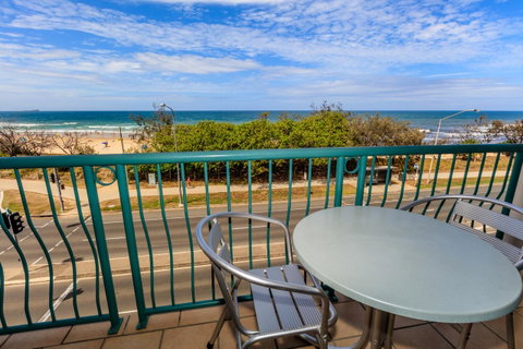 Grand Palais Boolarong Beachside Apartments - Kawana Tourism 30