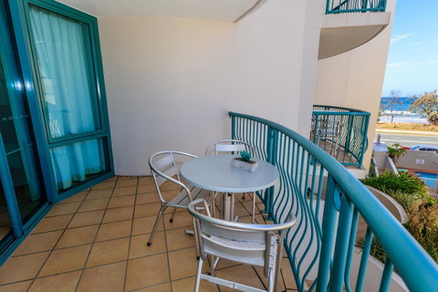 Grand Palais Boolarong Beachside Apartments - Kawana Tourism 16