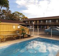 Twin Pines Motel - Kawana Tourism