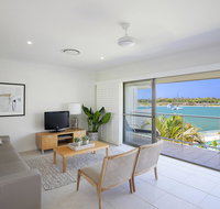Noosa Shores Resort - Kawana Tourism