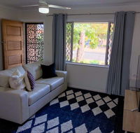 Picnic Point Villas - Kawana Tourism