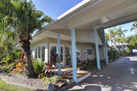 The Beach Motel Hervey Bay - Kawana Tourism 37