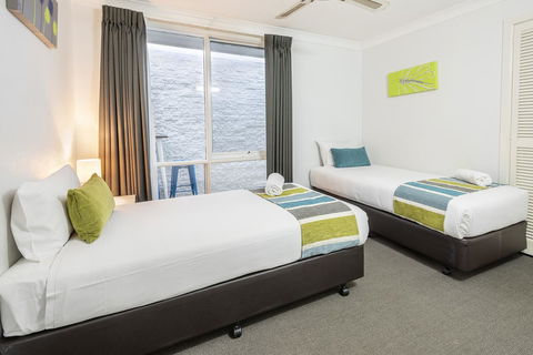 The Beach Motel Hervey Bay - Kawana Tourism 24